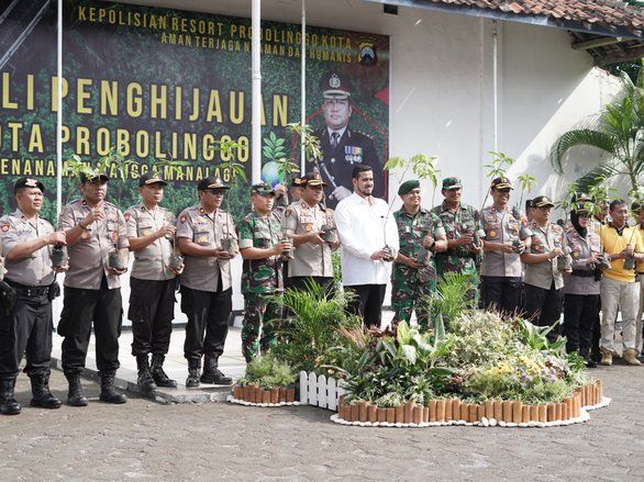 Pertahankan Ikon Kota, Probolinggo Tanam 500 Mangga Manalagi