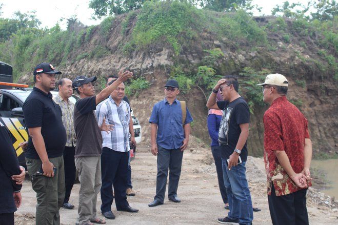 Tambang Galian C di Madiun Rusak Jalan dan Kesuburan Tanah