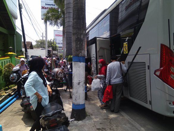 Berlibur ke Bali, Ratusan Siswa SMA Dipulangkan