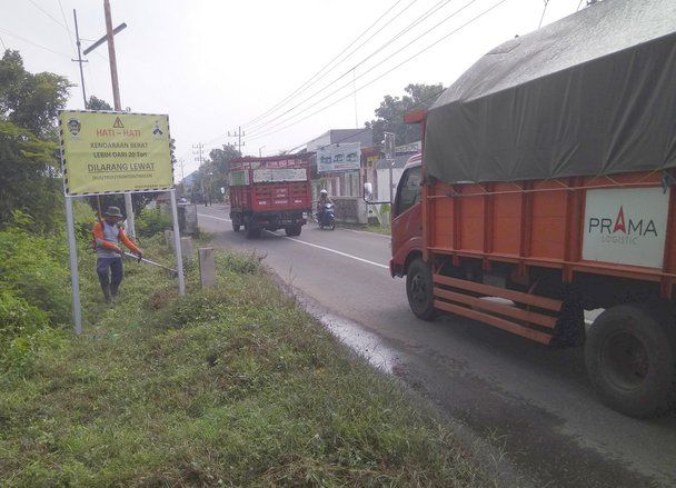 Dua Jembatan di Kabupaten Madiun Retak Akibat Pengalihan Jalur Kendaraan Dampak Covid