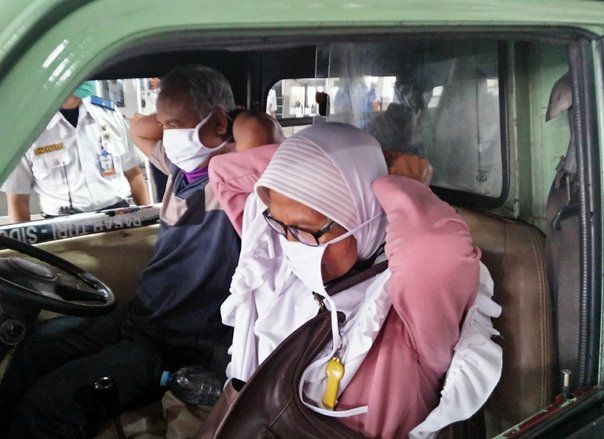 Sopir dan Penumpang Angkot Tak Pakai Masker Dilarang Berangkat