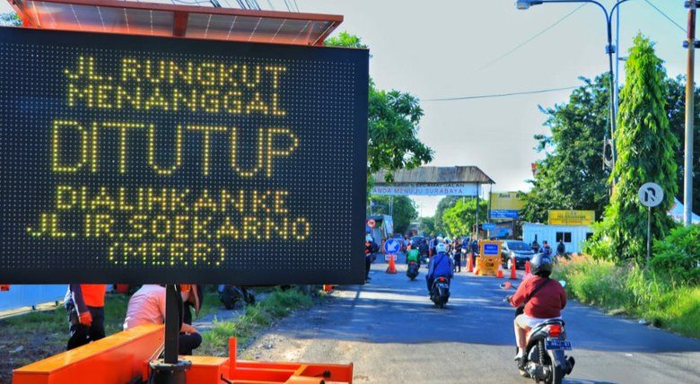 Surabaya Tutup Akses Jalan di Daerah Risiko Tinggi Penyebaran Covid-19