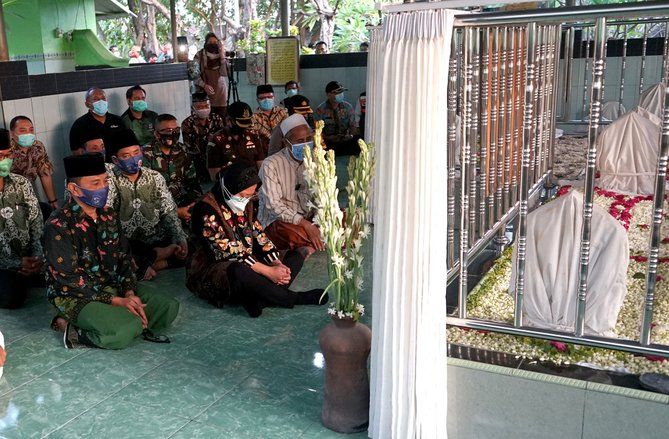 Cerita Risma Tentang Kampung Santri Ndresmo