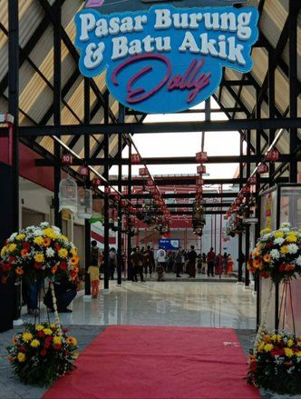 Ekonomi ekslokalisasi Dolly Terus Bergeliat, Pasar Burung dan Batu Akik Diresmikan