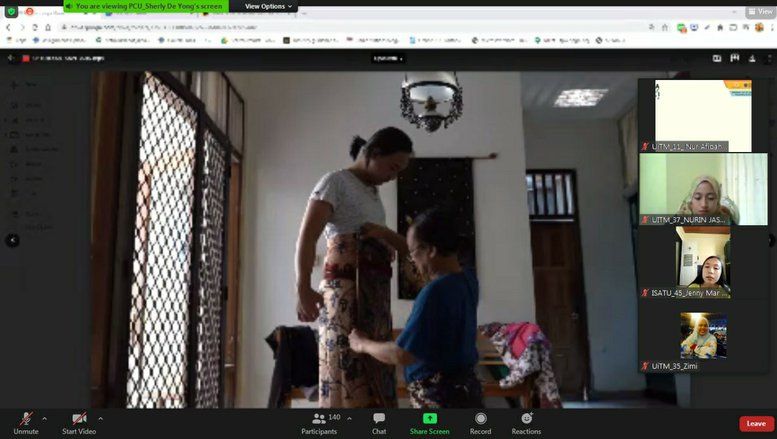 Mahasiswa 11 Negara Belajar Seni Budaya Jawa Timur secara Daring