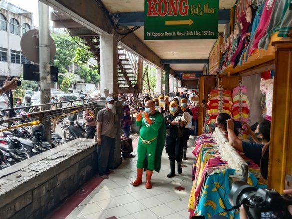 Blusukan ke Pasar Tradisional, New Man Sosialisasi Pakai Bahasa Madura