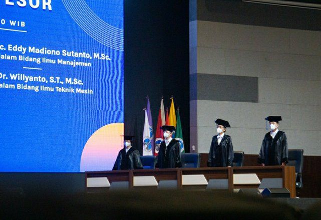 Digelar Secara Daring, UK Petra Kukuhkan Empat Guru Besar Sekaligus