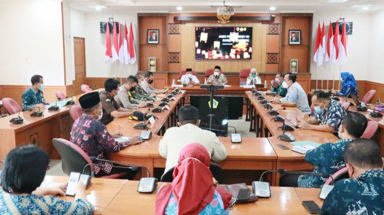 Pakar Satgas Covid-19 Evaluasi Penerapan Prokes di Kabupaten Gresik