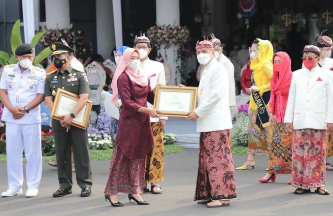 Hari Jadi Surabaya, Pemkot Beri Penghargaan kepada Patriot Awak KRI Nanggala-402
