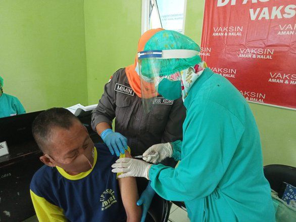 Puluhan ODGJ Panti Rehabilitasi Bina Laras Madiun Diberi Vaksin Covid-19 Dosis Kedua