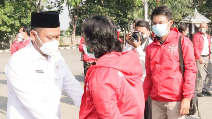 Pemkab Gresik Kukuhkan 61 Relawan Pemulasaran Jenazah Covid-19