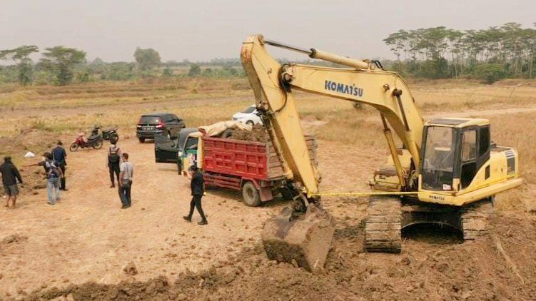 Polisi Gerebek Dua Lokasi Tambang Galian C Ilegal di Gresik