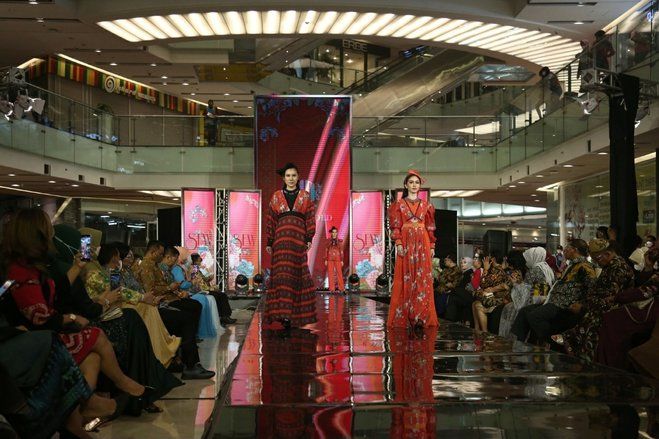Bangkitkan Ekonomi, Surabaya Gelar Pameran Produk UMKM Offline dan Online
