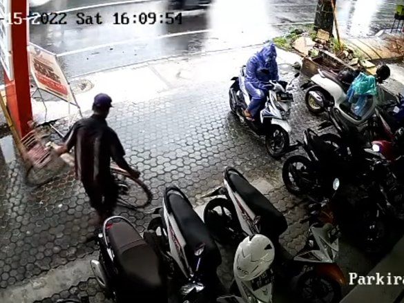 Disebar ke Medsos, Warga Probolinggo Identifikasi Pencuri Sepeda Angin