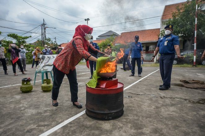 Kader Madagaskar Dilatih Atasi Kebakaran 3 Menit Pertama