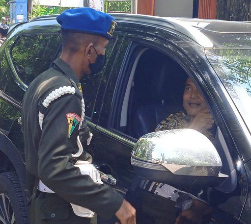 Gunakan Pelat Nomor Mobil Dinas TNI, Pengacara di Lamongan Diperiksa