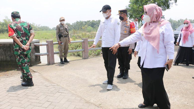 Warga Desa Lundo Gresik Minta Jembatan Alternatif