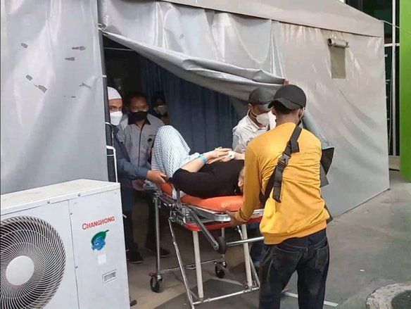 Rombongan Daood “Debu” Kecelakaan usai Ziarah Makam Habib Soleh Tanggul