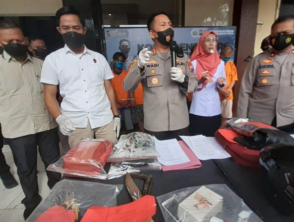 Perampok Nasabah Bank di Kota Probolinggo Dibekuk di Sidoarjo