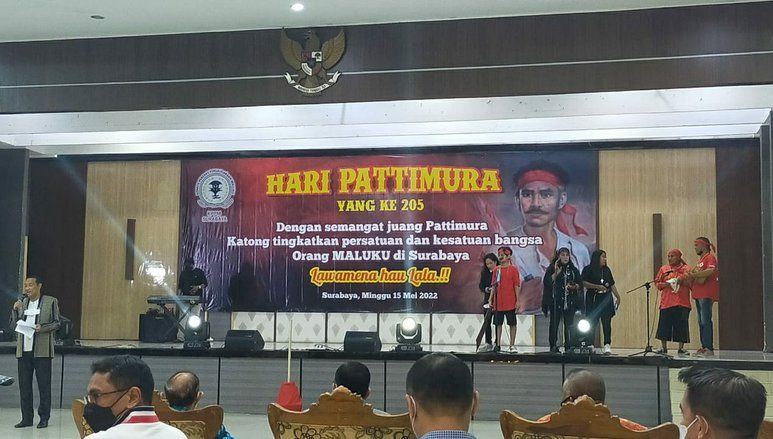 Diangkat Warga Kehormatan Maluku, Wali Kota Surabaya Dapat Gelar Nama Matulessy