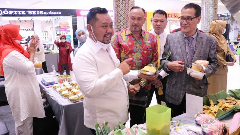 Pasar Djadoel Grissee, Jajakan Kuliner Tradisional di dalam Mal