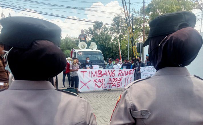 Gelar Demonstrasi, LSM di Madiun Tuding Kejari Tidak Transparan Dalam Penanganan Kasus Korupsi