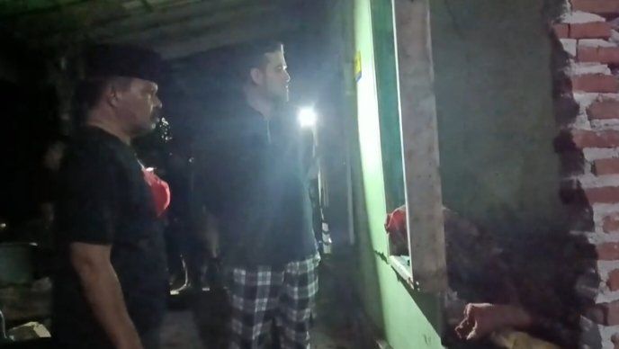 <strong>Rumah Warga di Kota Probolinggo Luluh Lantak Akibat Ledakan Petasan yang Diproduksi</strong>