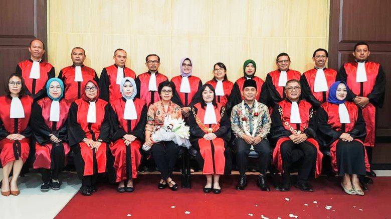 PN Gresik Lepas Jaka Mulyata, 11 Tahun Mengabdi Hakim Ad Hoc