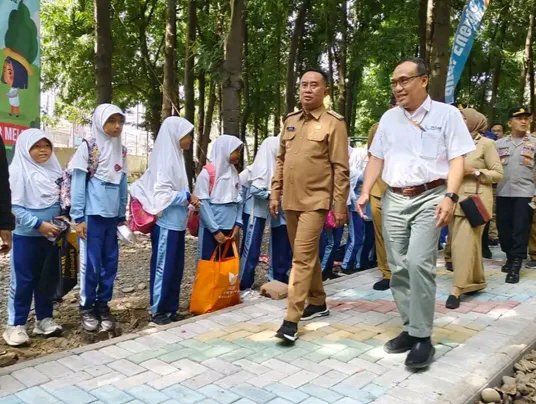 Mencoba <em>Jogging Track</em> di Hutan Kota Kraksaan Probolinggo