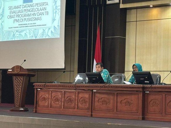 Dinkes Kabupaten Probolinggo Evaluasi Pengelolaan Obat HIV dan TBC di Puskesmas