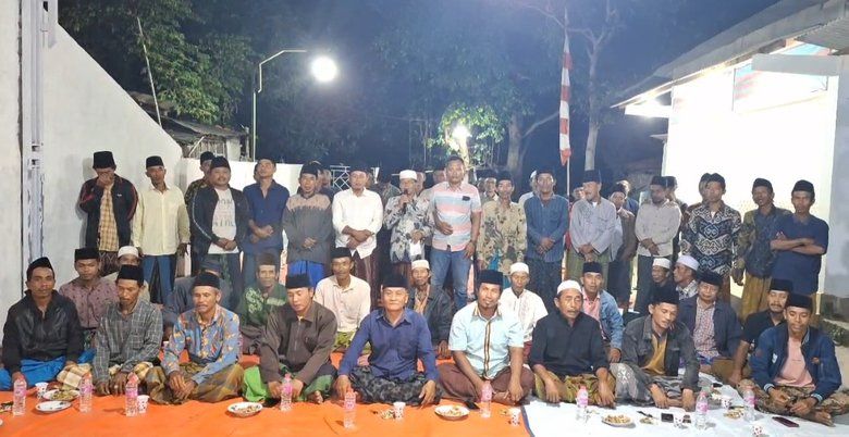 Puluhan Tokoh Masyarakat Desa Bancelok Dukung Kiai Mamak-Haji Ab di Pilkada Sampang