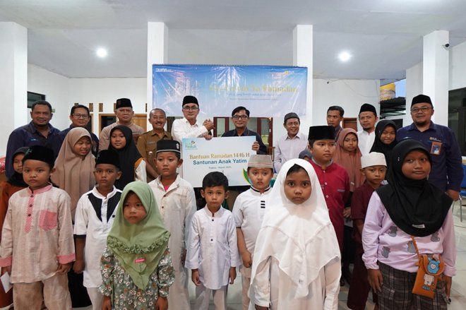 PLN Nusantara Power UP Paiton Bagikan 1.000 Paket Sembako pada Warga Probolinggo dan Situbondo&nbsp;