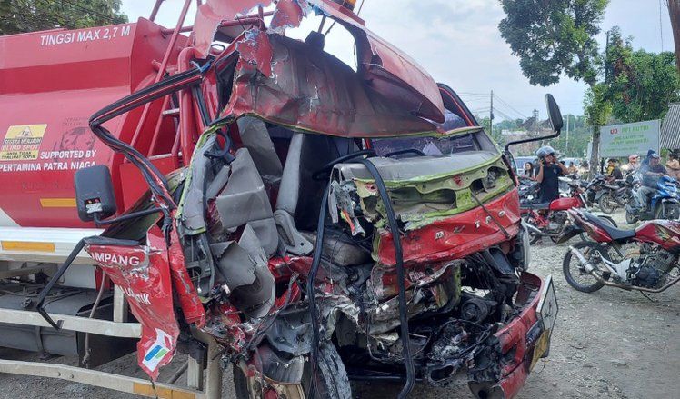 Lakalantas Beruntun di Tuban, Satu Tewas dan Tiga Luka