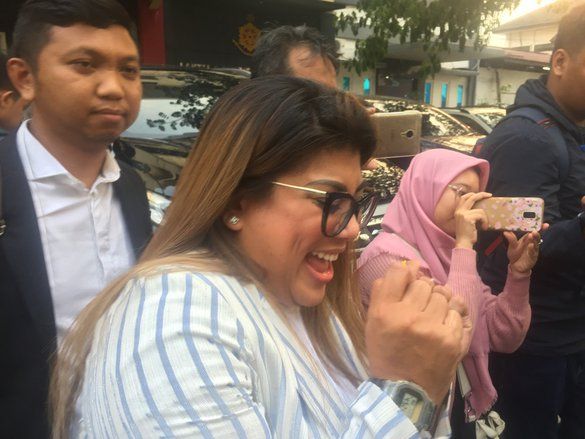 Diperiksa 8 Jam, Ini Kaitan Penyanyi Regina dengan Investasi MeMiles