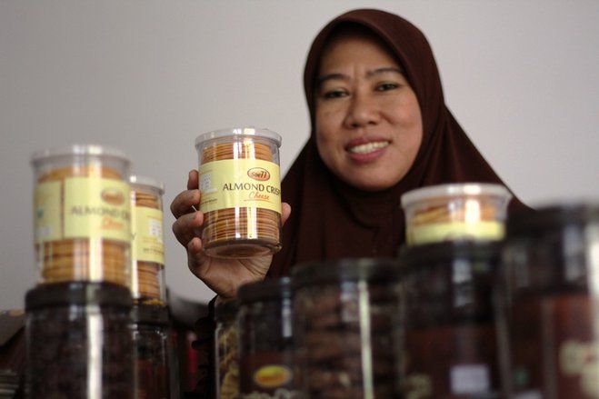Pemkab Situbondo Dorong IKM Manfaatkan Pemasaran Online dan Bantu Modal Ibu-Ibu di Desa