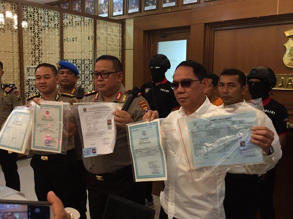 Polda Jatim Tangkap Pemalsu Dokumen Kependudukan dan Paspor, Rawan Digunakan Pilkada