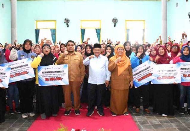 Angka Stunting Turun 26,8 Persen, Bung Karna Naikkan Insentif Kader Posyandu