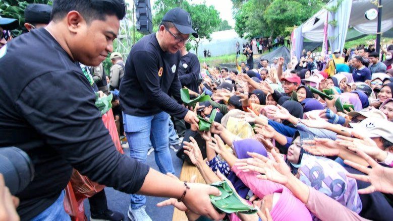 Promosikan Desa Wisata di Gresik, KWG Gelar Festival Nasi Krawu di Wagos