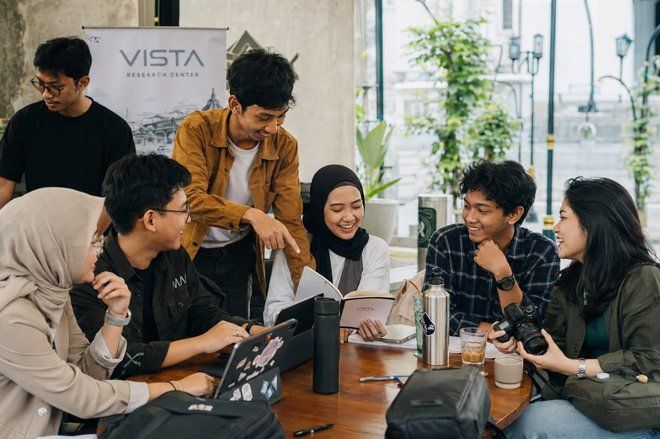 Fenomena Komunitas Anak Muda yang Kembali Ramai di Era Digital