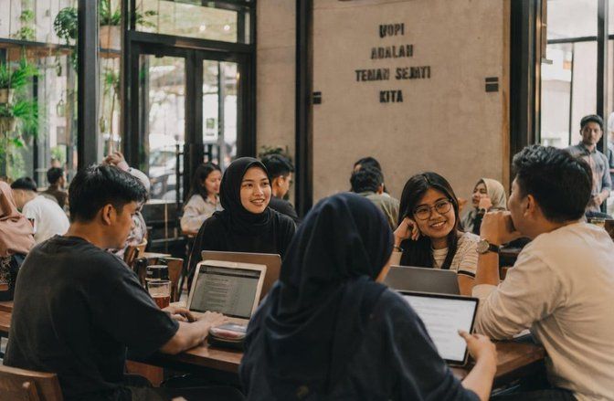 Kenapa Nongkrong Sekarang Harus Sekalian Produktif?