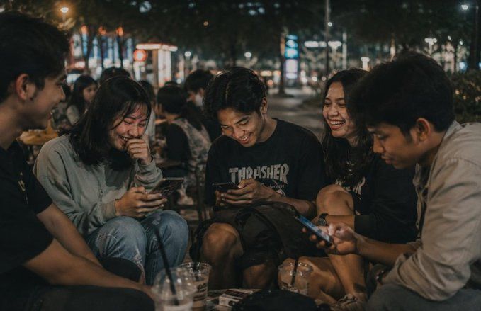 Nostalgia 2016 Kembali Viral, Kenapa Banyak Orang Merindukannya?