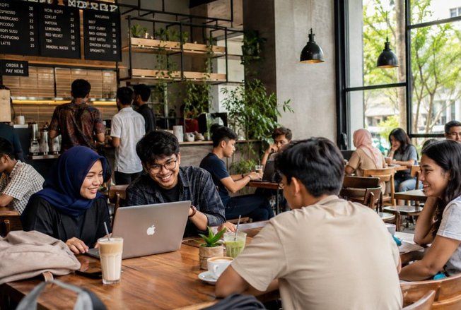 Fenomena Kafe sebagai Ruang Ketiga Generasi Muda