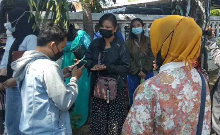 Merasa Ditipu, Emak-emak di Probolinggo Laporkan Owner Arisan Online