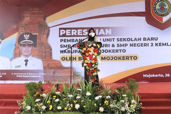 Dorong Pemerataan Pendidikan, Bupati Mojokerto Resmikan Dua Sekolah Tingkat Menengah