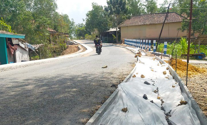 DPRD Minta Proyek Perbaikan Jalan Rapa Laok-Karang Penang Sampang Tak Dikerjakan Asal-asalan
