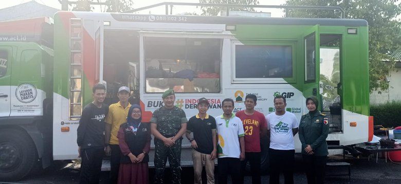 Humanity Truck ACT Ramaikan HUT KOWAD 