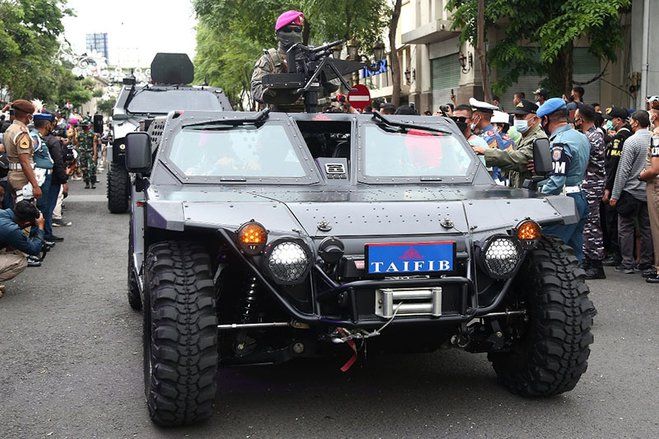 Pameran Alutsista TNI Ikut Ramaikan Tunjungan Romansa