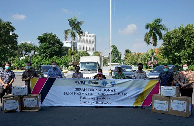 Putus Rantai Penyebaran Covid-19, Sejumlah Instansi Kerjasama Donasikan Bantuan Hazmat dan KN95