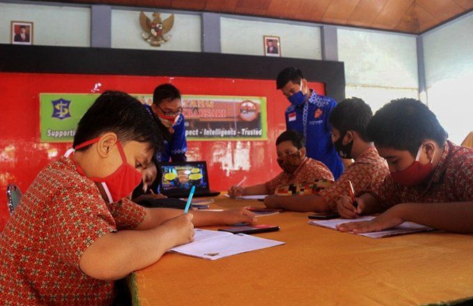 Di Balik Wifi Gratis Wilayah Kecamatan Tambaksari Surabaya