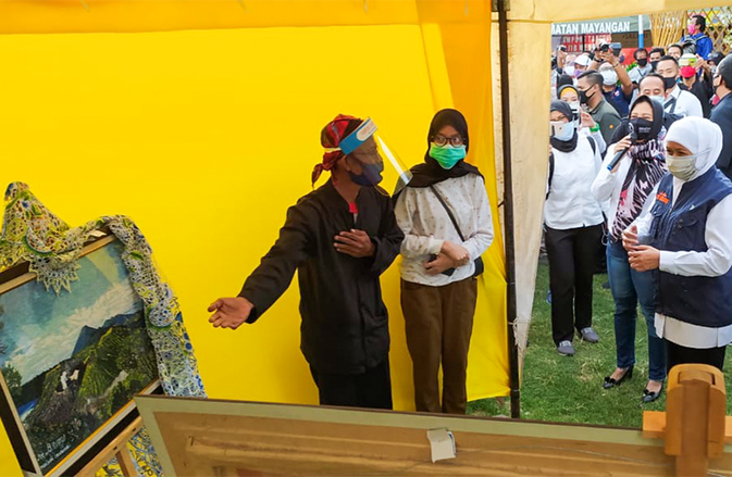 Gubernur Khofifah Dorong Kreasi Bordir Probolinggo Jadi Speaker Wisata Indonesia